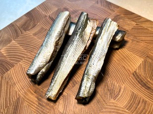 Икра гренадера вяленая: Корюшка вяленая (тушка)