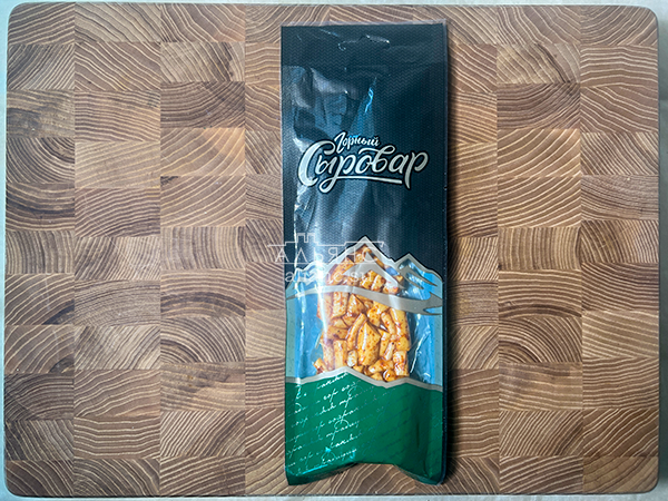 Сыр 60 гр ГОРНЫЙ СЫРОВАР (Бочонок копчёный с аджикой) в Голицино