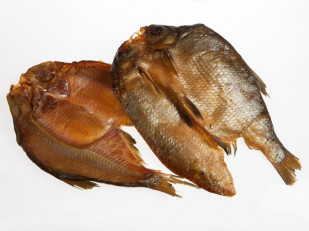 Корюшка вяленая без икры: Карась холодного копчения